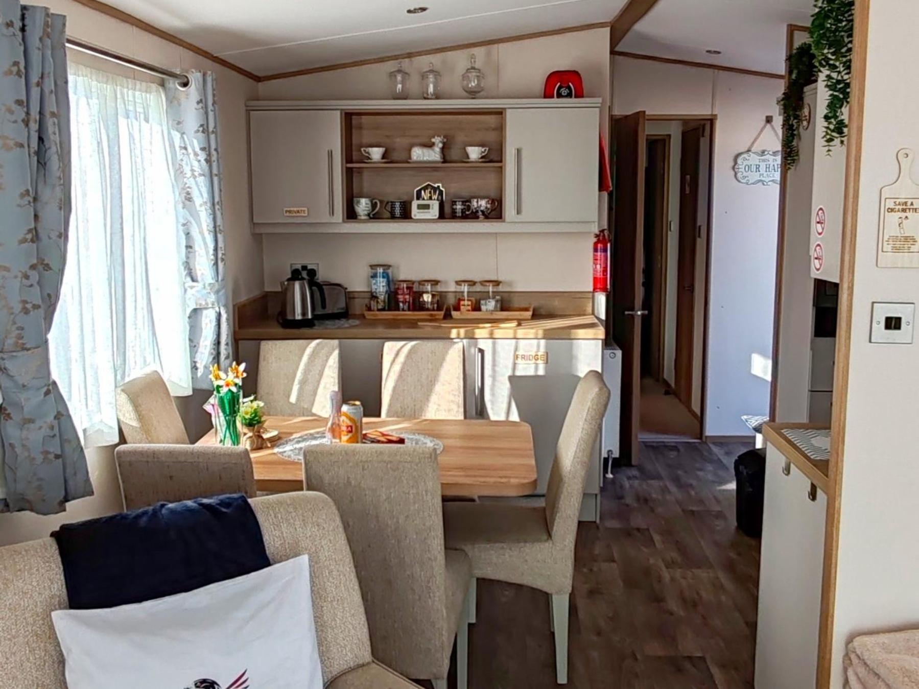 Eagle'S Den Caravan Лоссимут Экстерьер фото